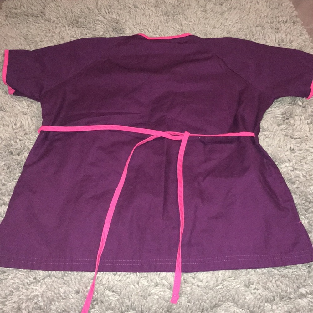 Scrub top - Picture 2 of 2